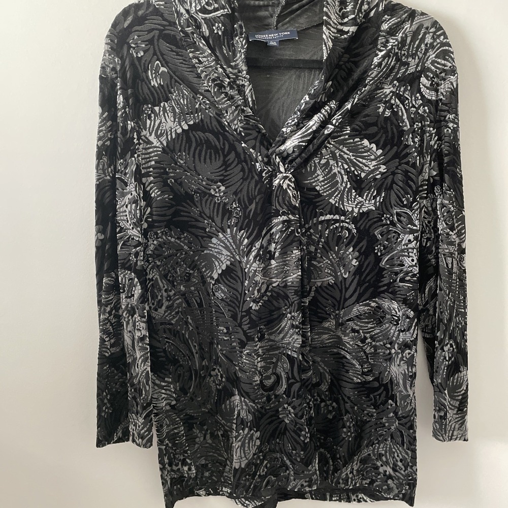 Jones New York Twist Front Top Women PL Black Gray Abstract Long Sleeve Petite